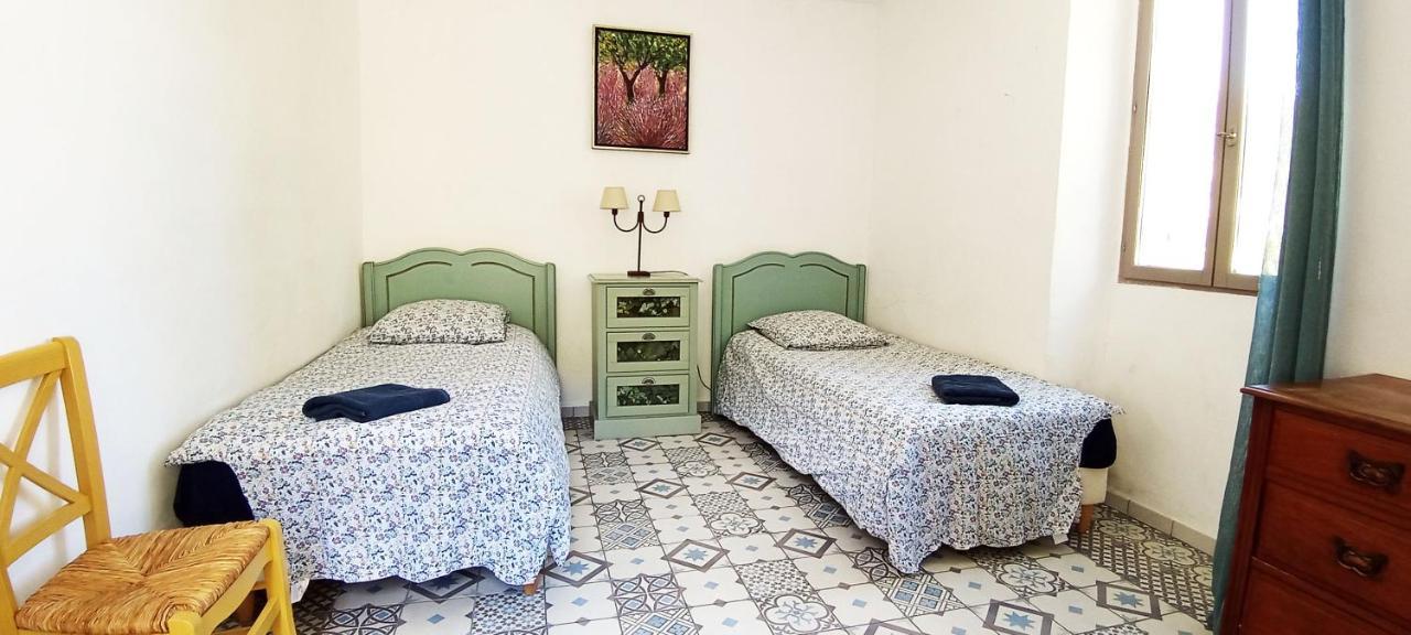 Le Mas Des Fontettes, Gite 14 Personnes, Piscine Chauffee, Propriete 5Ha, Barbecue Sahune Dış mekan fotoğraf