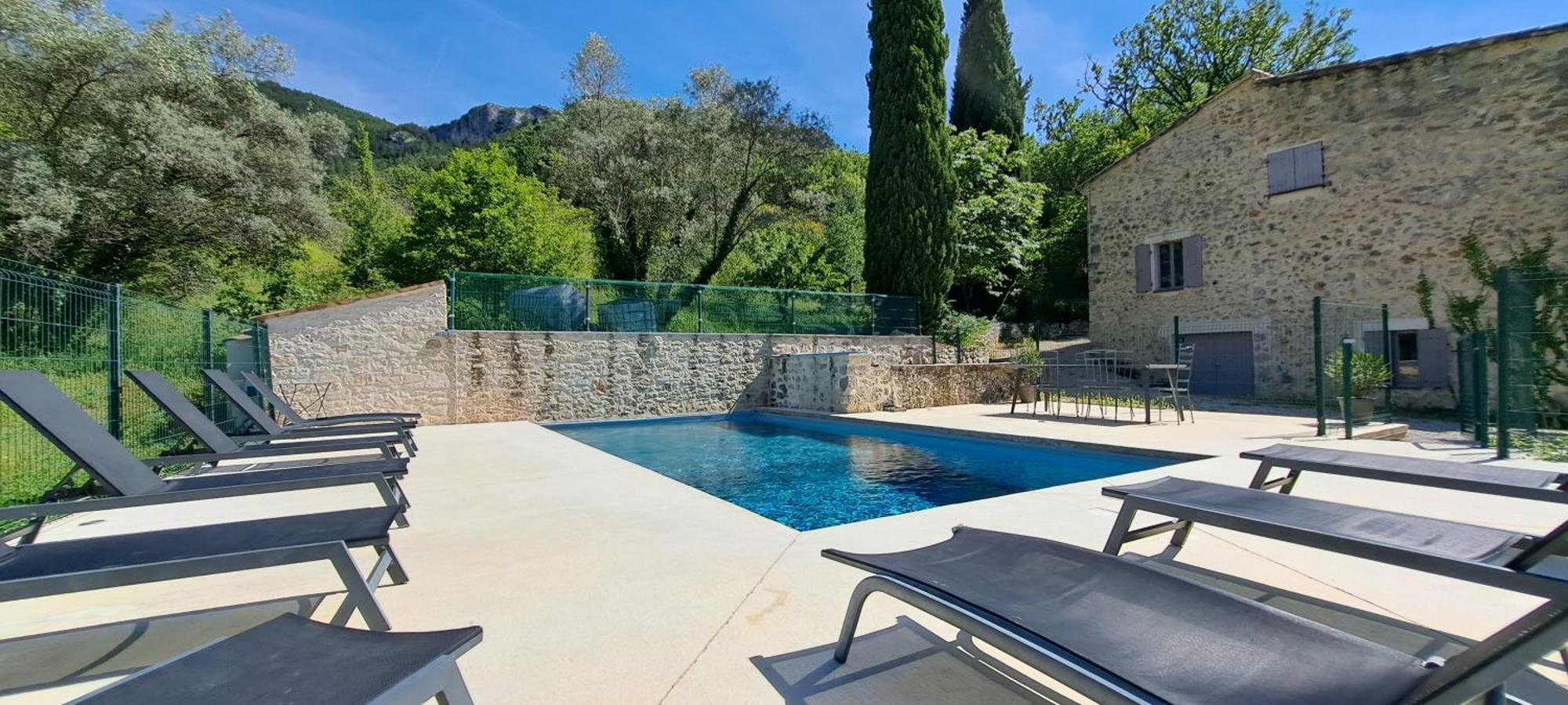 Le Mas Des Fontettes, Gite 14 Personnes, Piscine Chauffee, Propriete 5Ha, Barbecue Sahune Dış mekan fotoğraf
